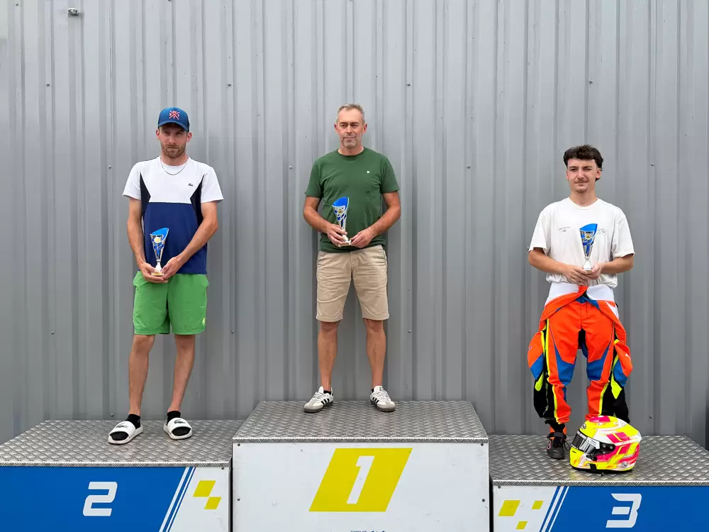 les 3 vainqueurs du groupe B de la course du 9 août 202