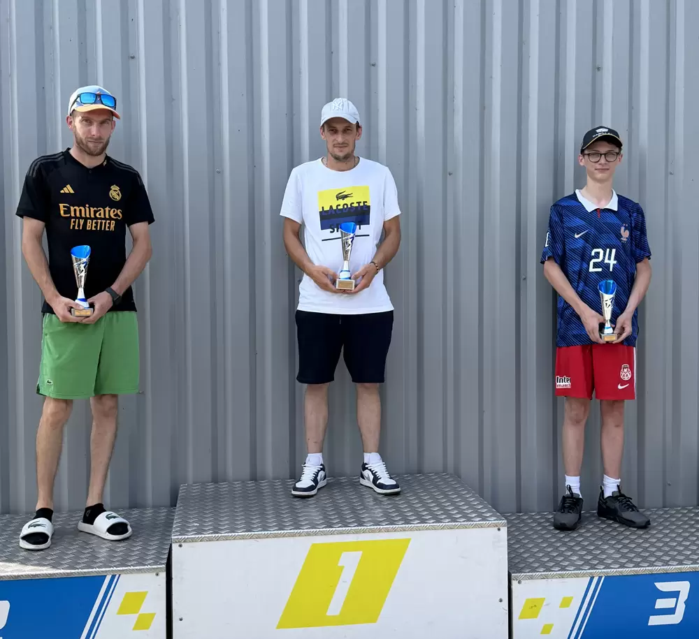 le podium de la course du 14 juillet 2026 au matin
