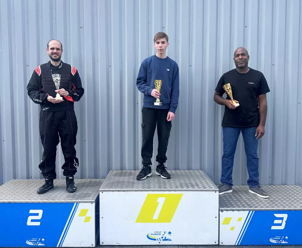 le podium de la course du 15 mai 2026