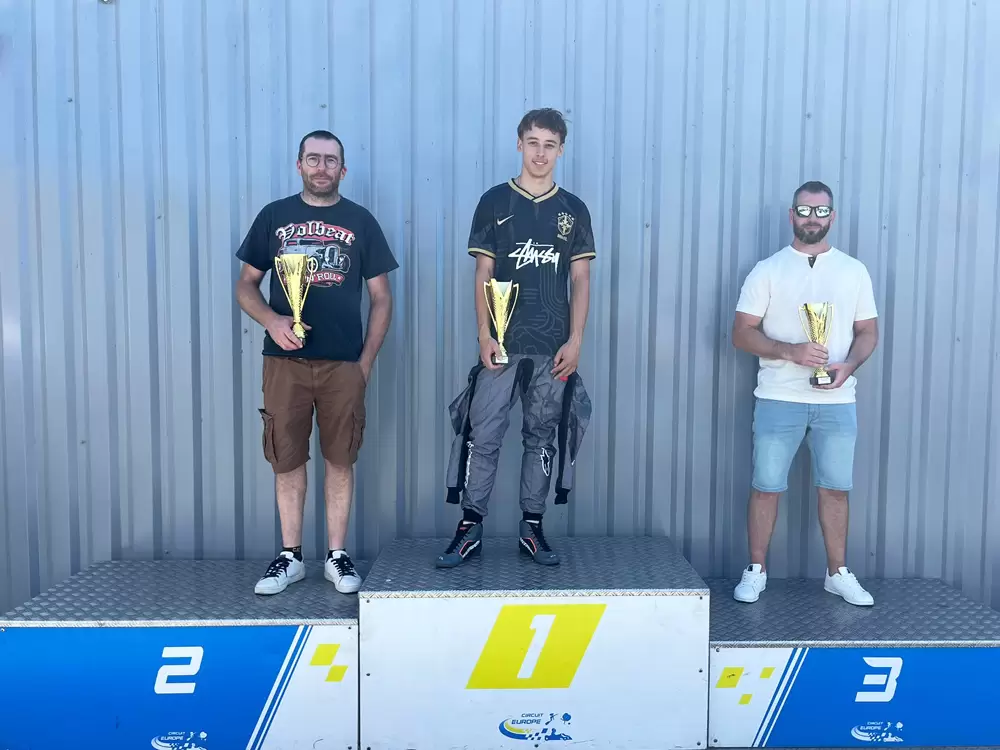 le podium de la course du 4 juillet 2026
